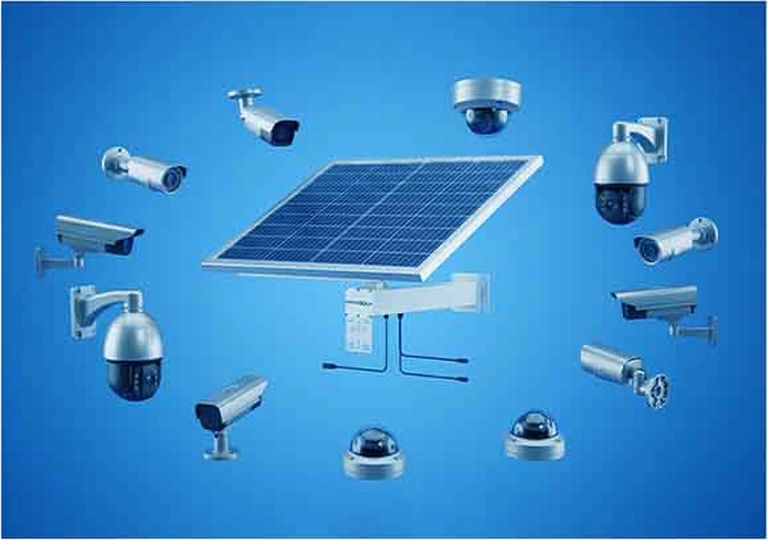 Solarstromsystem umgeben von kompatiblen Außenkameras